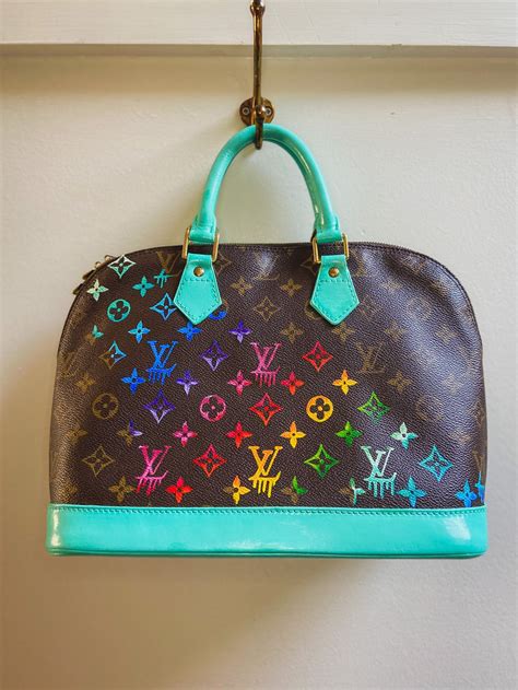 louis vuitton spray paint bag|louis vuitton paint colors.